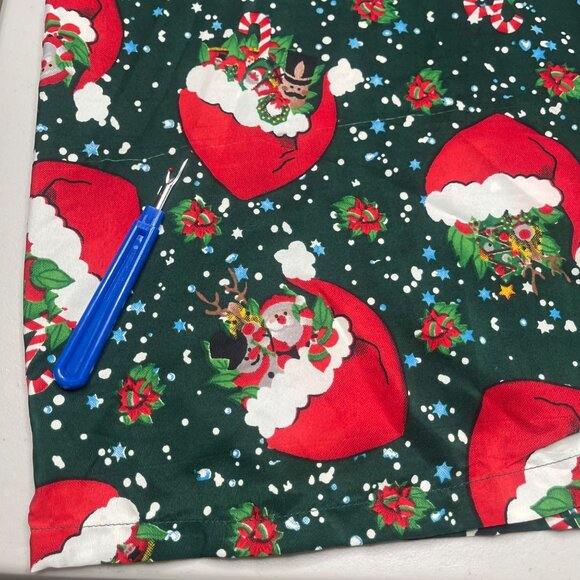 Christmas Shirt Mens 2XL Green Red Santa Claus Reindeer Snowman Button Front - Picture 3 of 14